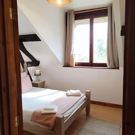 Lägenhet Domaine Des Cerisiers *