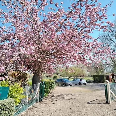 Domaine Des Cerisiers דירה Berville-sur-Mer