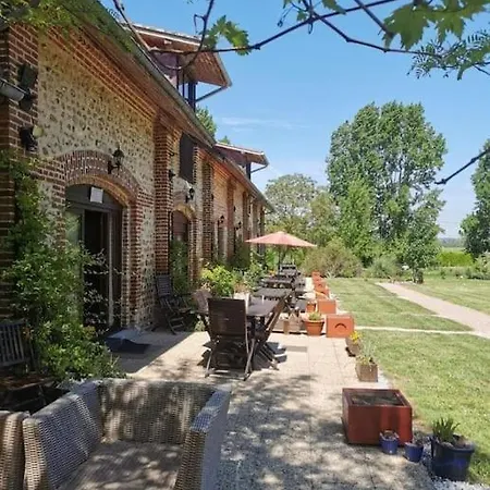 Domaine Des Cerisiers Lägenhet