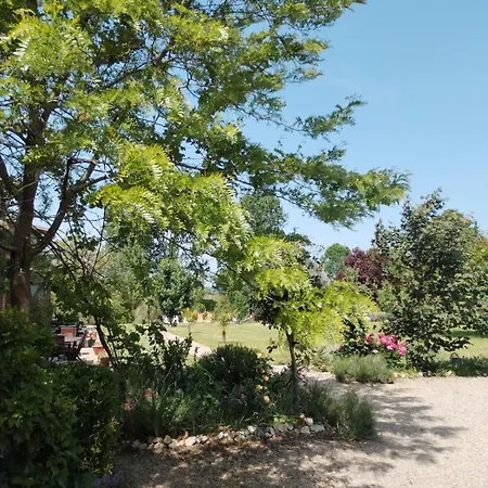 Domaine Des Cerisiers - Piste Cyclable Reliant Honfleur - Parking Prive & Grand Jardin Apartment