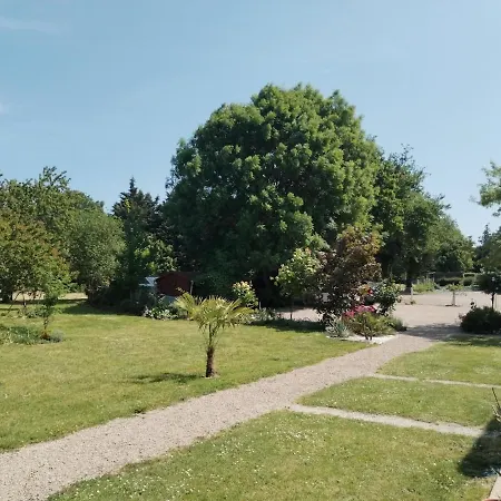 Domaine Des Cerisiers - Piste Cyclable Reliant Honfleur - Parking Prive & Grand Jardin Apartment Berville-sur-Mer